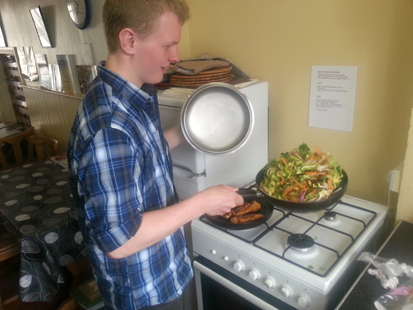 Daniel beim brutscheln